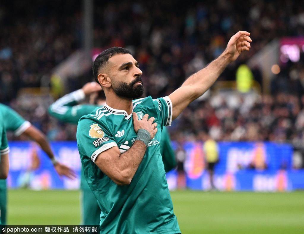 高清：利物浦1-0四连胜领跑 萨拉赫95分点射绝杀
        
    高清：利物浦1-0四连胜领跑 萨拉赫95分点射绝杀